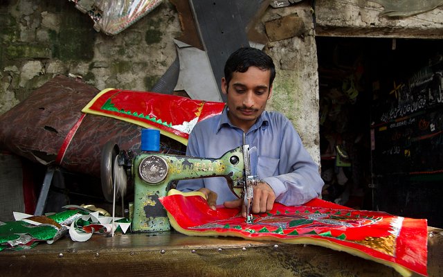 Eye of the beholder: Pakistani shutterbugs unveil stunning photographs